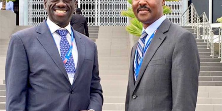 Kiiza Besigye with Musigsha Muntu. CREDIT :Web image