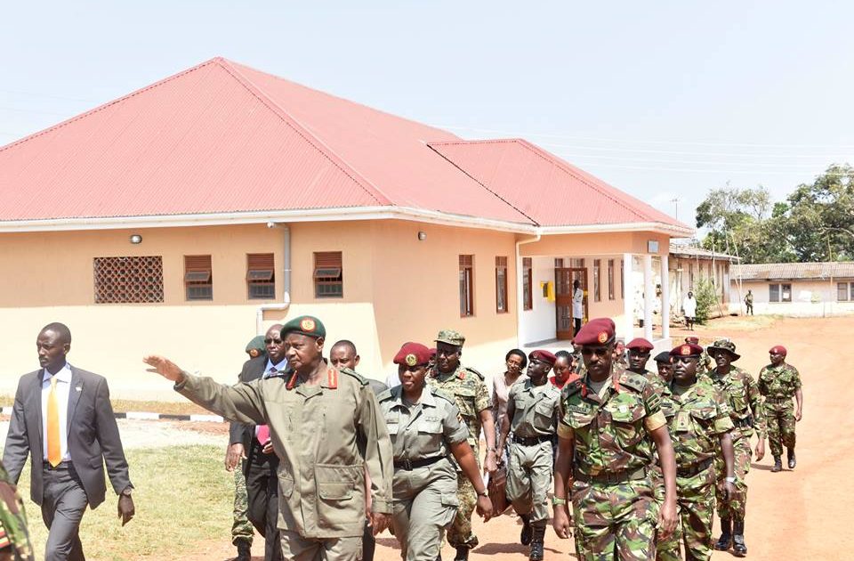 Museveni in Luweero